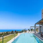 Orion Villa Tsoukaládhes