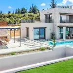 Orion Villa Tsoukaládhes