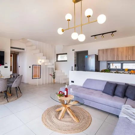 Villa Orion Tsoukaládhes