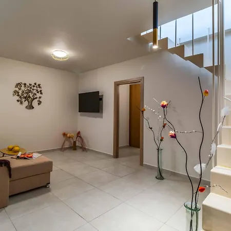 Villa Orion Tsoukaládhes